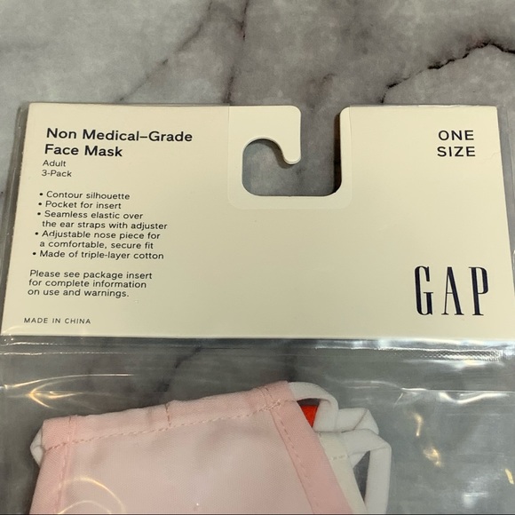 Valentine’s Day GAP Adult Unisex Contour Face Mask with Filter Pocket (3-Pack) - Picture 6 of 6